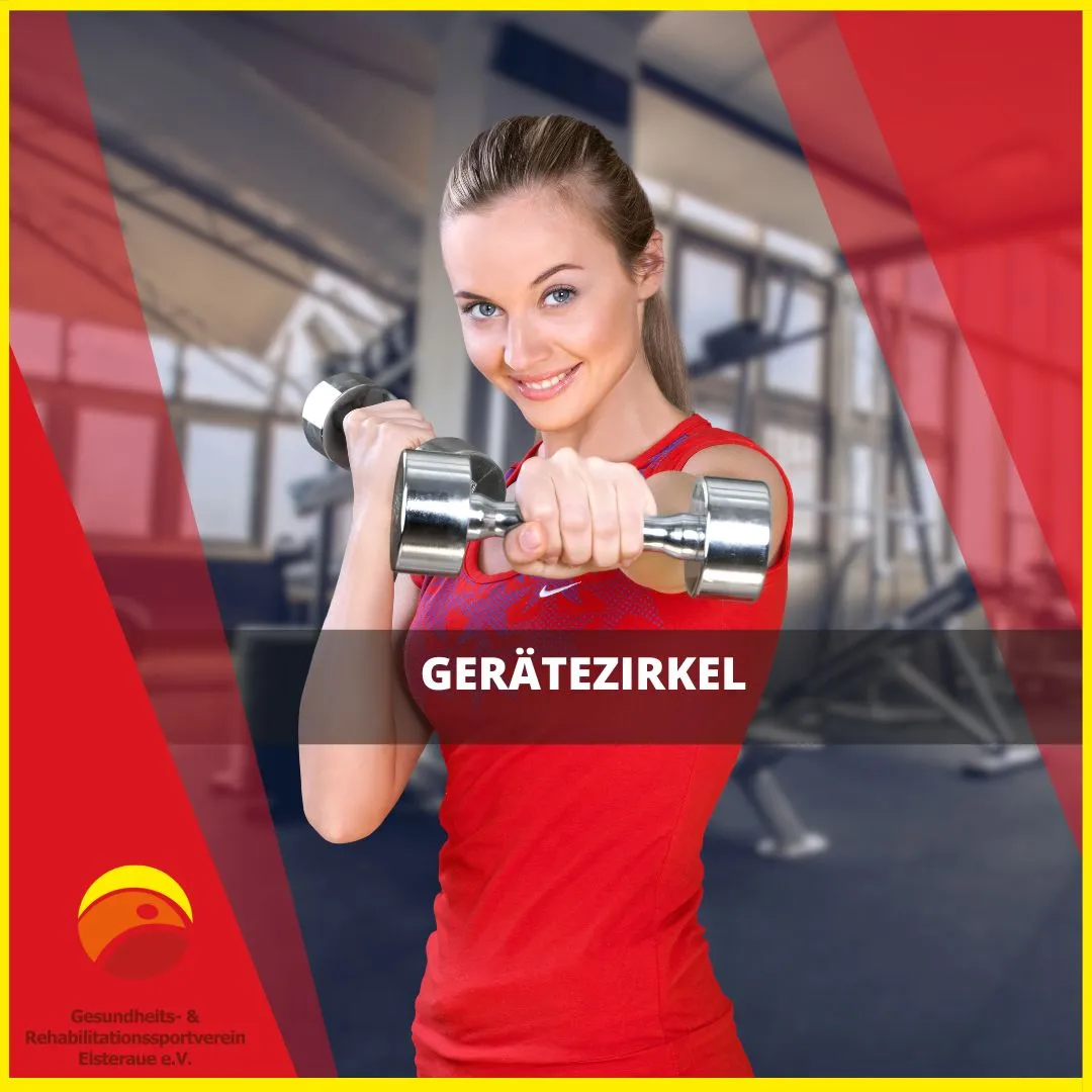 Eine Frau im roten Top reckt eine Hantel in die Kamera, die andere hat sie vor der Schulter.