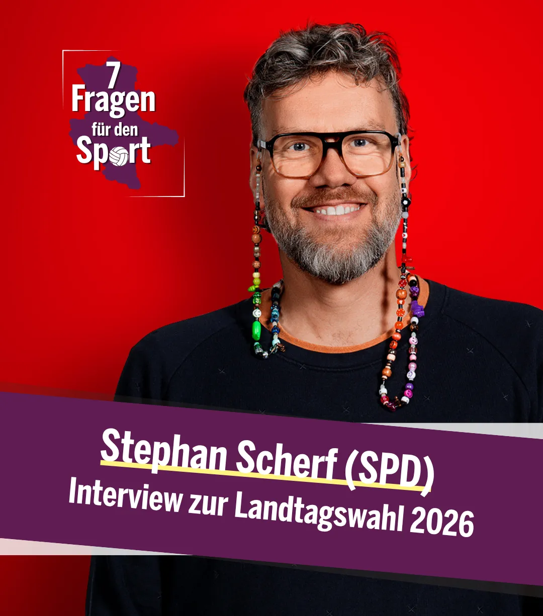 Mann mit Brille in schwarzem T-Shirt; Text "Stephan Scherf (SPD) - Interview zur Landtagswahl 2026"